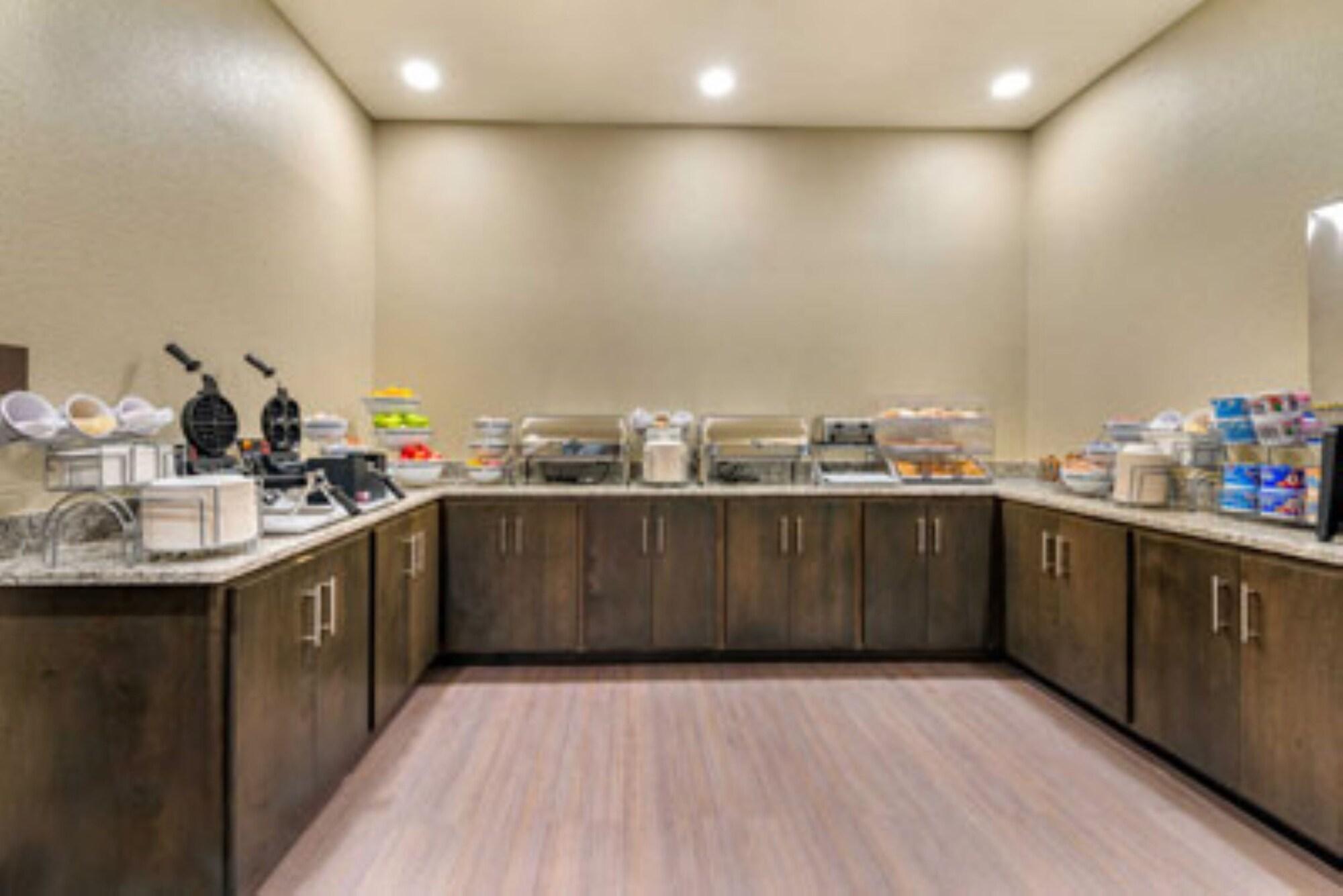 Ameniti Bay - Best Western Signature Collection Fruitville ภายนอก รูปภาพ