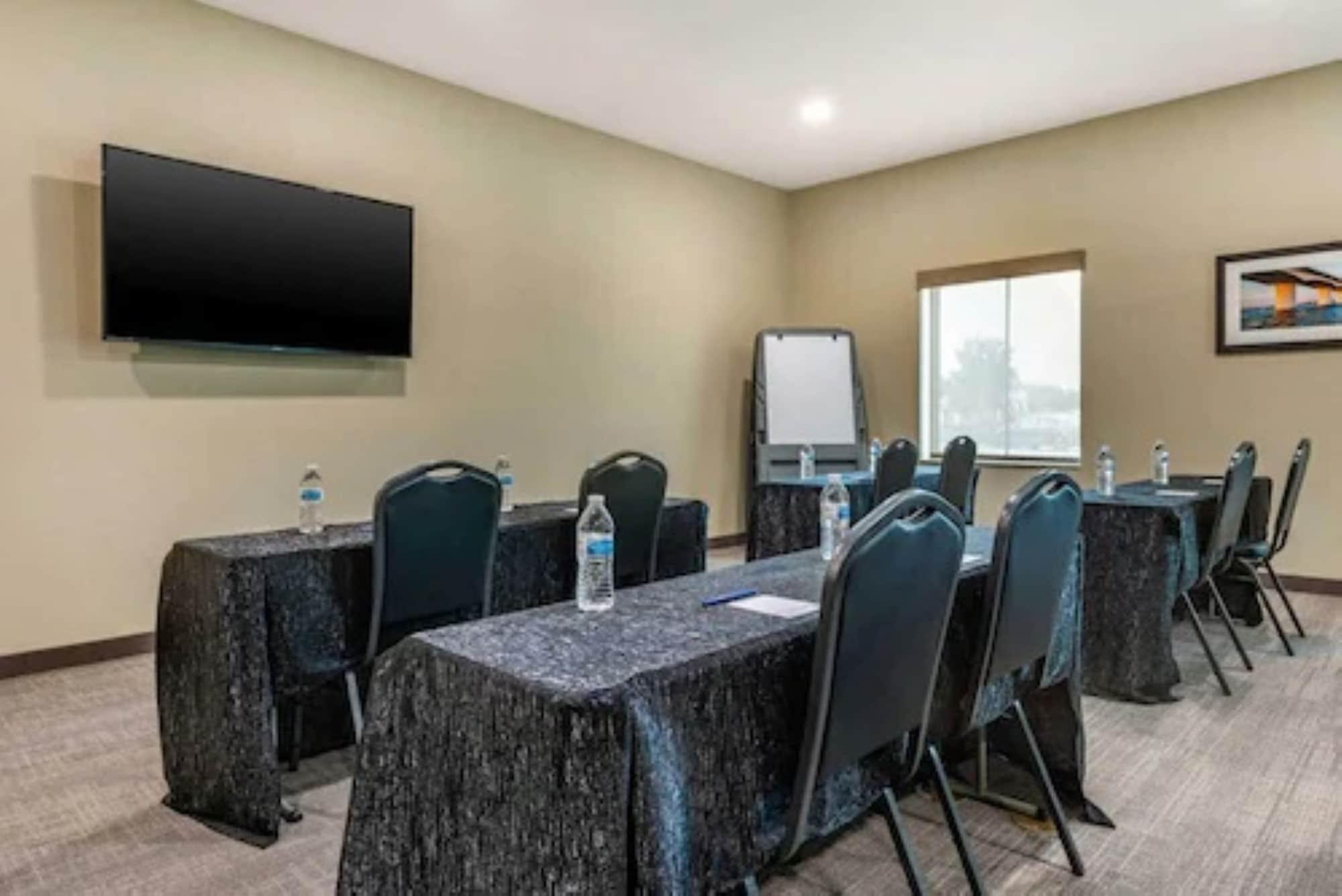 Ameniti Bay - Best Western Signature Collection Fruitville ภายนอก รูปภาพ